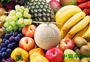 国产水果行情不佳 进口水果继续增加 ()