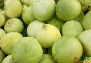 吉林大安市：殿元村里瓜果香 ()