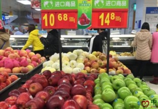 浙江台州：水果市场年节交易繁忙 ()