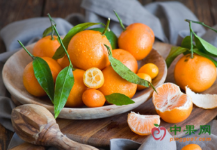 浙江杭州：柑橘类水果价格明显上涨 ()