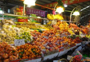 山西太原：“水果自由”有点远 ()