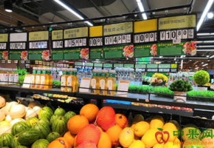 浙江杭州：水果价格出现回落 ()