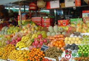广西柳州：水果价格下滑空间不大 ()